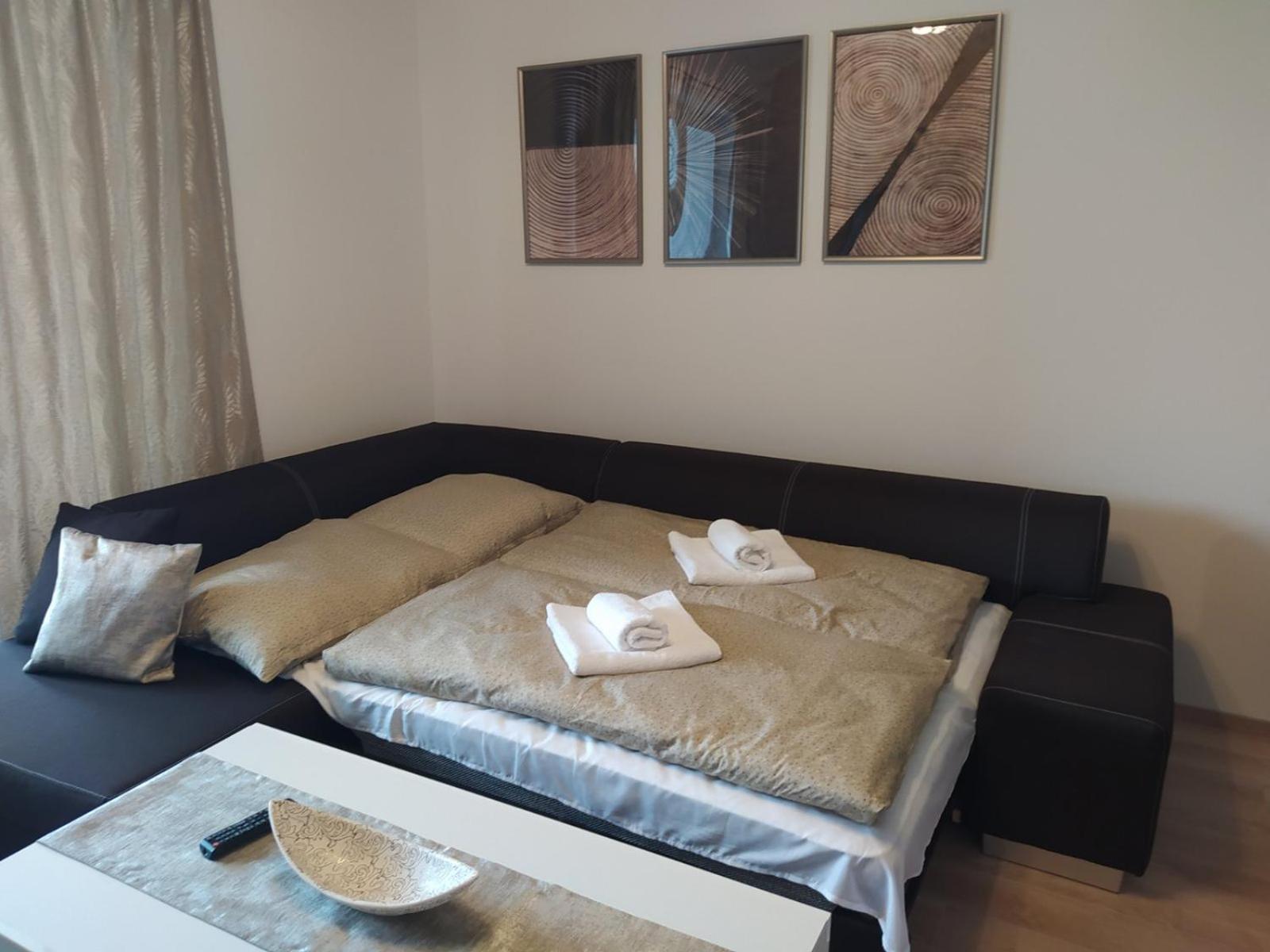 Karina Apartman Apartment Дунавска Стреда Екстериор снимка
