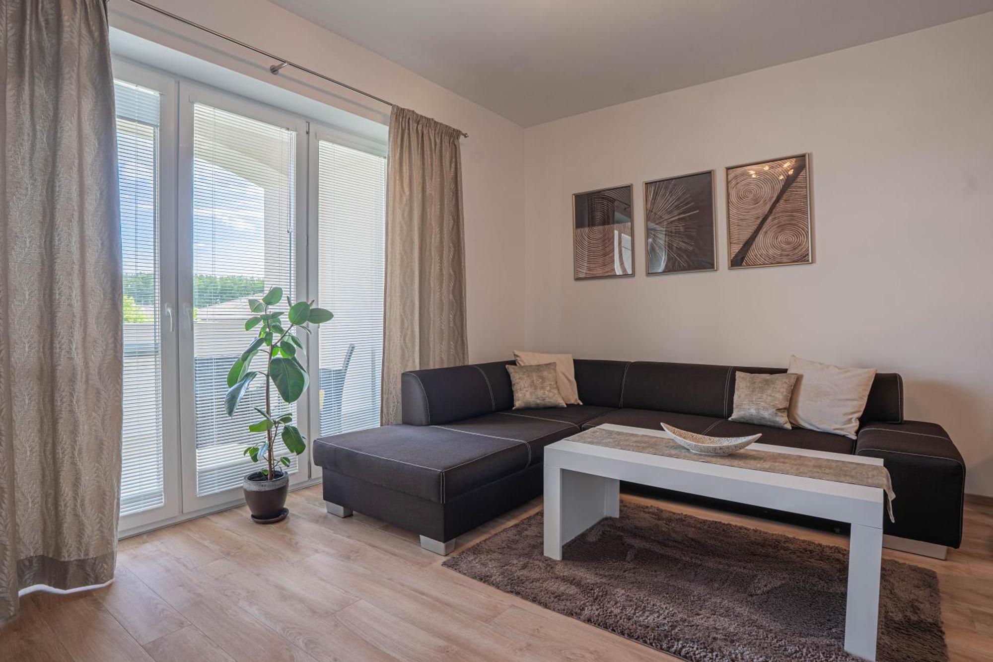 Karina Apartman Apartment Дунавска Стреда Екстериор снимка