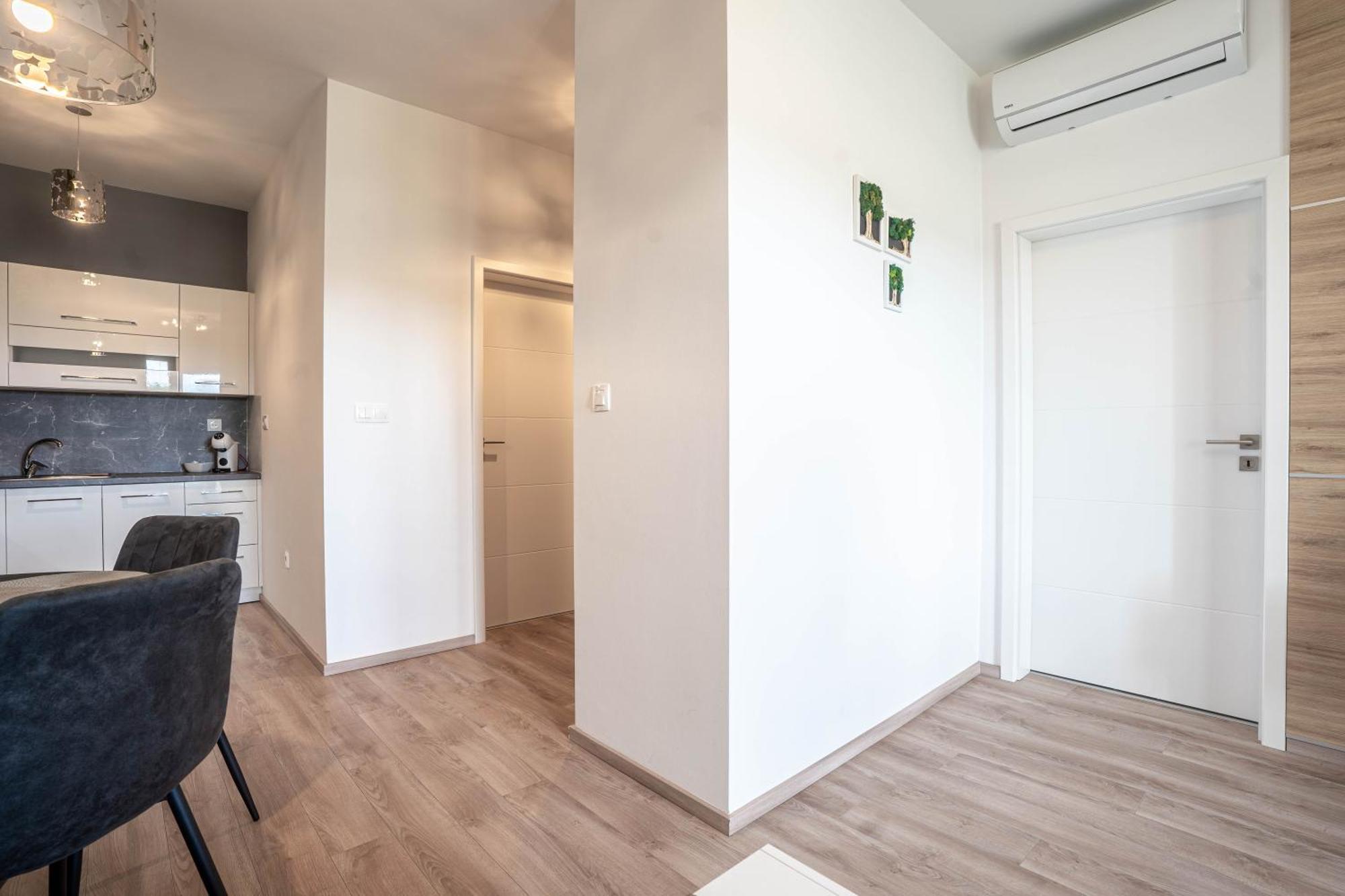 Karina Apartman Apartment Дунавска Стреда Екстериор снимка